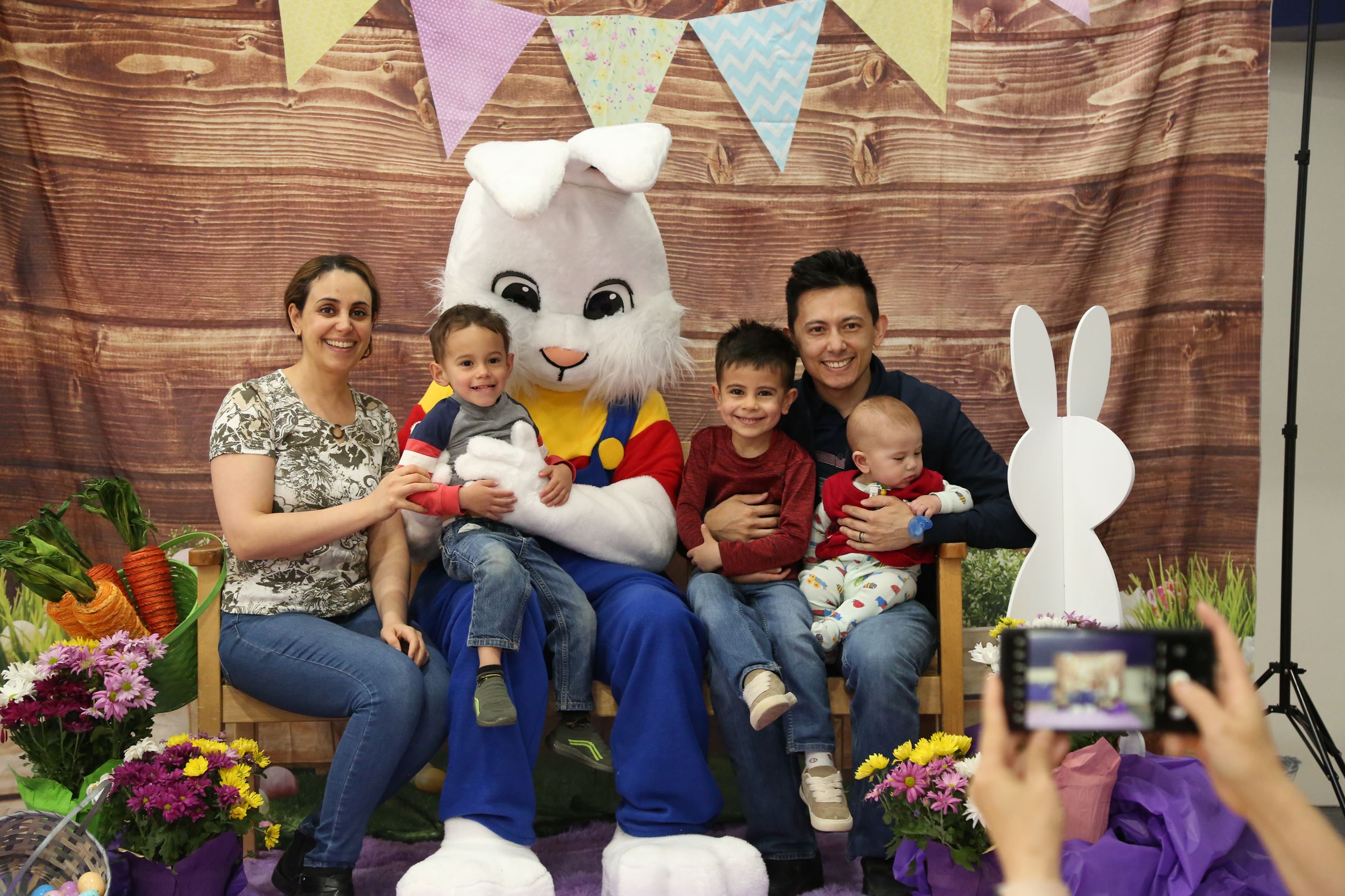 Family-Bunny-03_2025-04-19